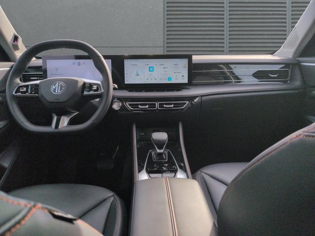 MG HS Luxury SHZ+360&deg; Kamera+GJR 170 PS Automatik 