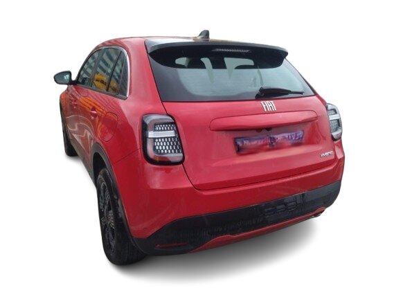 Fiat 600 POP 136 PS E-DCT 