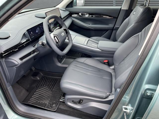 Geely E5 Pro+ SHZ+360&deg;+LED 218PS 68,39 KwH 
