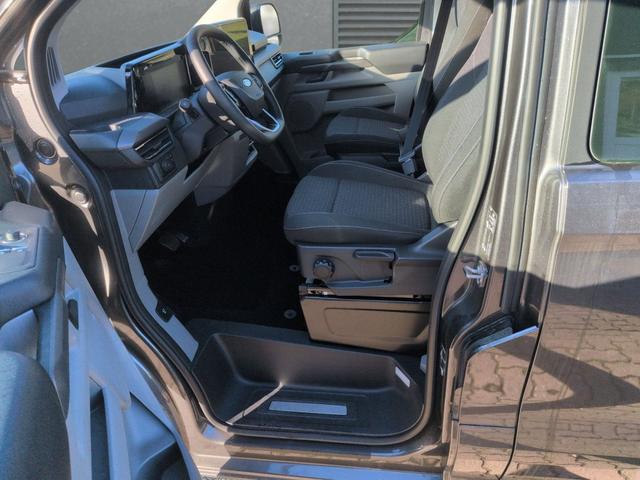 Ford Tourneo Custom L2 320 8-Sitzer 136PS Automatik 