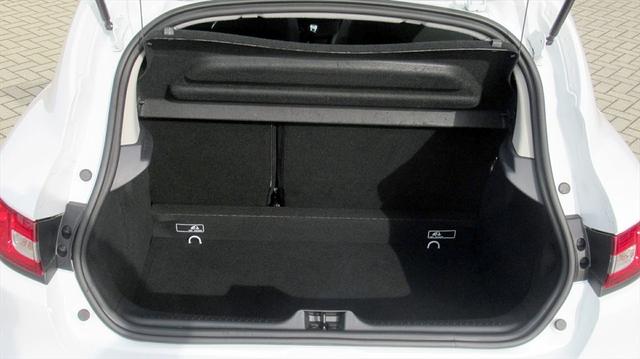Renault Clio IV 1,2 DAB KLIMA RADIO NEBEL TEMPOMAT 