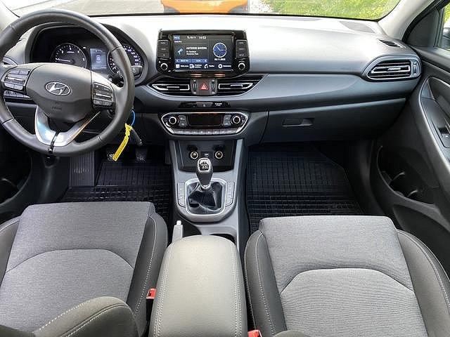 Hyundai i30 Kombi Select Sitzheizung, Tempomat, App-Connec... 