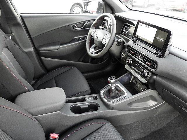 Hyundai KONA Line Mild-Hybrid T-GDI EU6d Facelift 1.0 120PS (+48V) iM/T 2WD N Navigationspaket, Assistenzpaket M/T, 