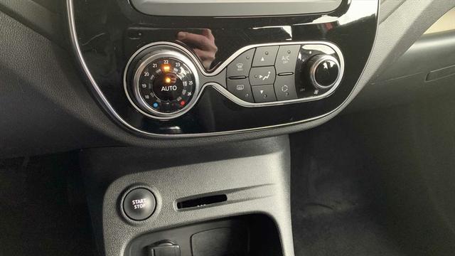 Renault Captur 0,9 TCe Intens DAB LED NAVI KEYLESS SHZ NEBEL 