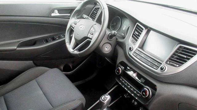 Hyundai TUCSON III 1,6 GDi ALU KA NAVI KAMERA LHZ PDC SHZ 