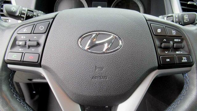 Hyundai TUCSON III 1,6 GDi ALU KA NAVI KAMERA LHZ PDC SHZ 