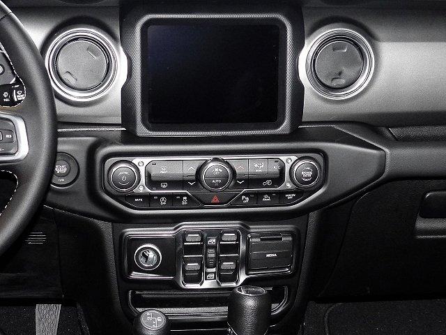 Jeep Gladiator OVERLAND - LED NAVIGATIONSSYSTEM 