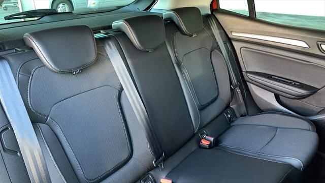 Renault Mégane Megane IV 1,3 TCe Techno DAB LED NAVI PDC SHZ VIRTUAL 