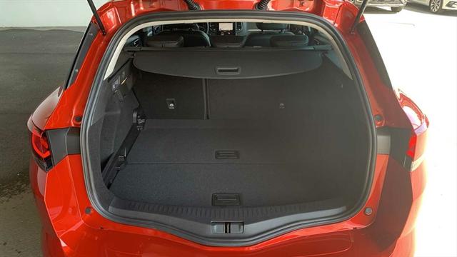 Renault Mégane Megane IV Grandtour 1,3 TCe EDC Techno DAB LED NAVI LHZ SHZ VIRTUAL 