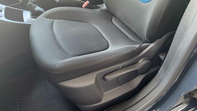Renault Captur 1,2 TCe Autom. Experience ALU KLIMA TEMPOMAT NEBEL 
