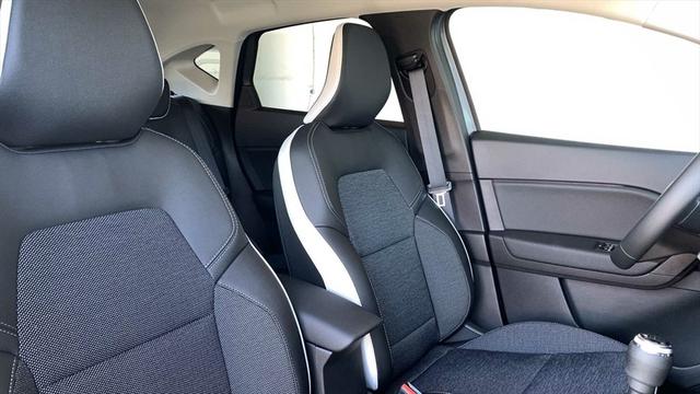 Renault Captur II 1,3 Techno DAB KA LED NAVI PDC RFK KEY VIRTUAL 