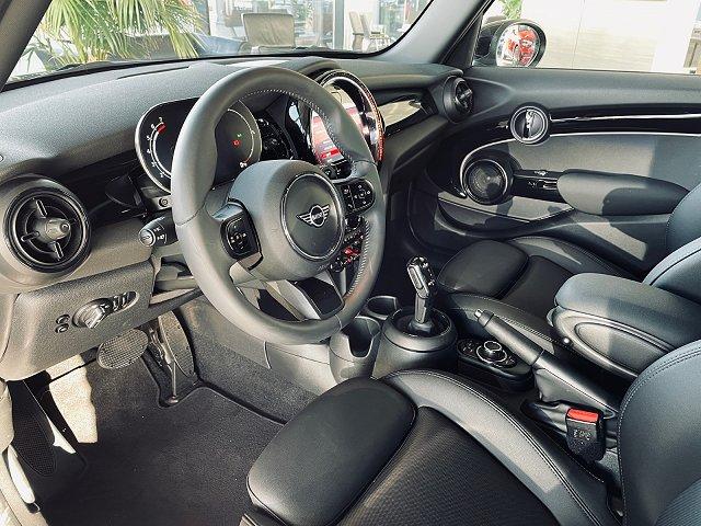 MINI Cooper S Classic Trim Navi Leder LED Kamera SitzHZG digitales Cockpit 