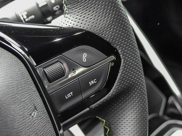 Peugeot 2008 e- GT Pack Navi LED Scheinwerferreg. ACC Apple CarPlay Android Auto Klimaautom 