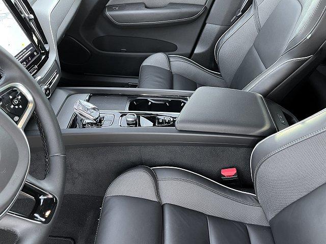 Volvo XC60 XC 60 Plus Dark 2WD B4 Diesel EU6d AHK Leder digitales Cockpit Memory Sitze Soundsystem 