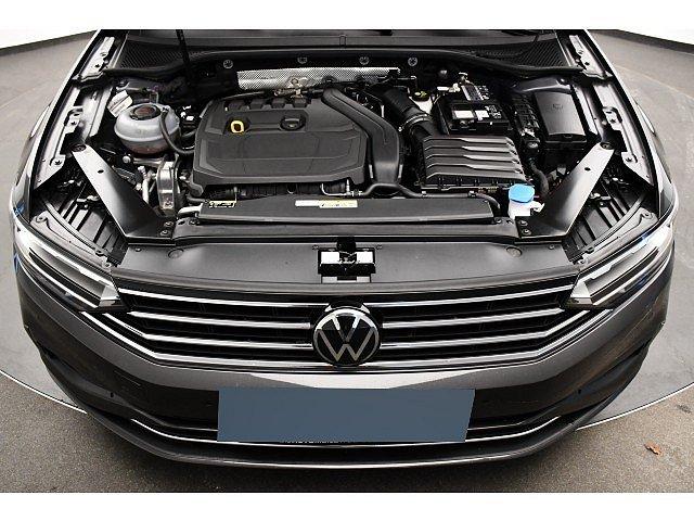 Volkswagen Passat Variant 1.5 TSI DSG Business AHK/LED/ACC 