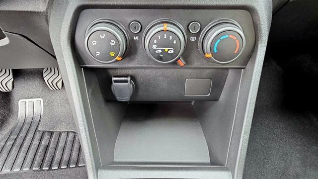 Dacia Sandero Stepway III 1,0 TCe Essential DAB KLIMA LED TEMPOMAT 
