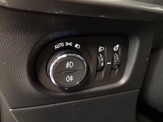 Opel Mokka Elegance Navi LED Apple CarPlay Klimaautom Musikstreaming 