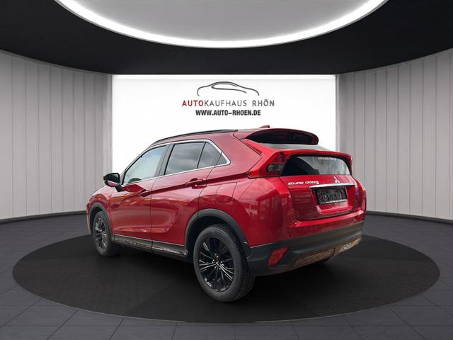 Mitsubishi Eclipse Cross 1.5 T-MIVEC Connect 2WD, LED, 360°, ACC 