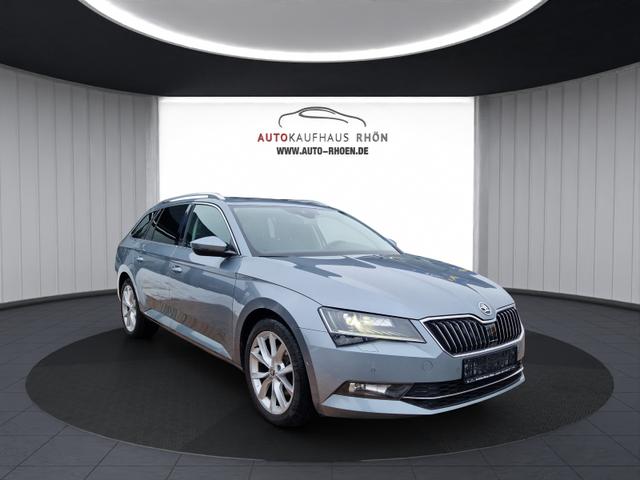 Skoda Superb Combi 1.8 TSI Style, AHK, Leder, Navi, Pano 