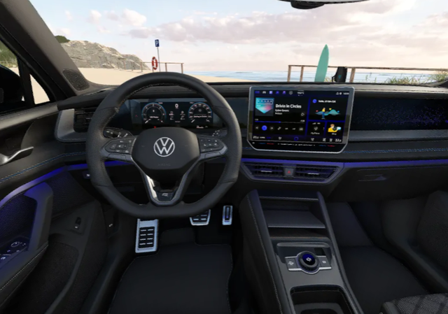 Volkswagen Tayron 2.0 TDI R-Line 4Motion, AHK, Pano, DCC 
