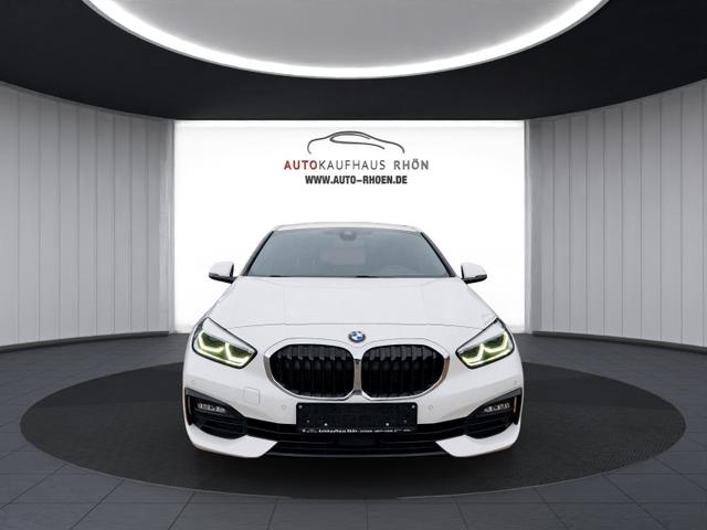 BMW 1er - 118d Advantage Automatik, AHK, LED, Navi, Virtual 
