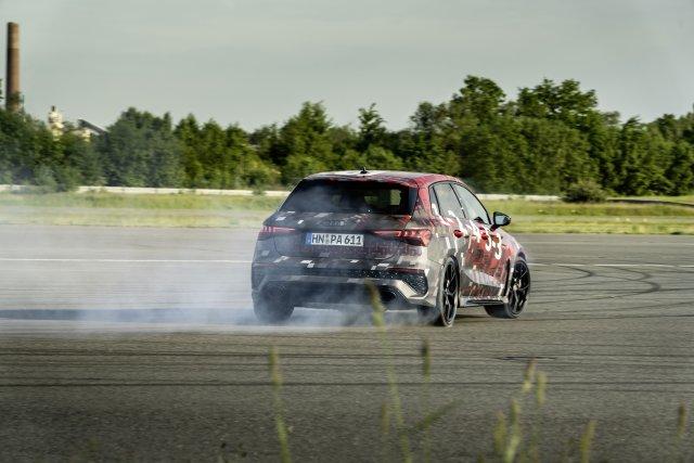 Auto, Motor und Spaß - Mitfahrt im Audi RS3