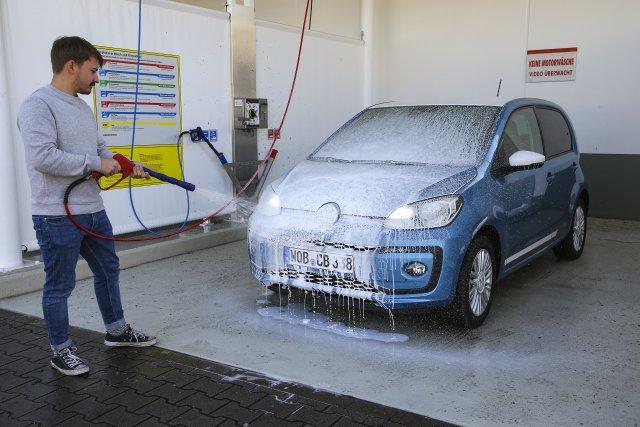 Das Salz muss runter - Autowaschen nach dem Winter