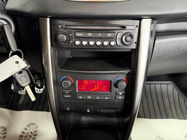 Peugeot 207 CC 1.6 16V 120 Roland Garros Klima SHZ PDC 