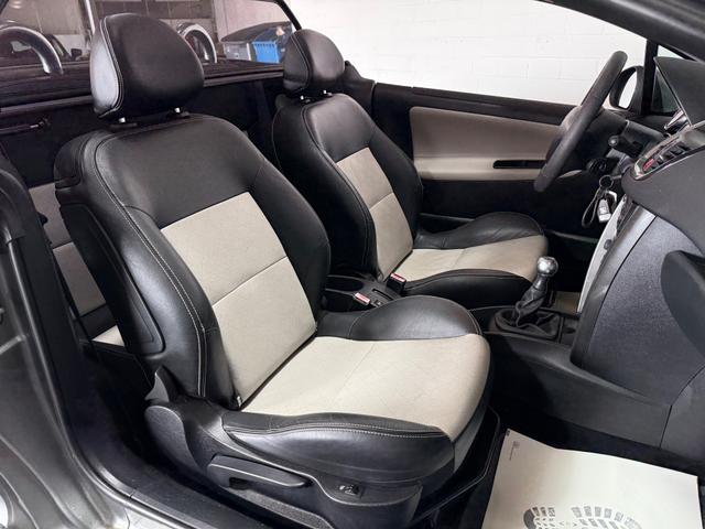 Peugeot 207 CC 1.6 16V 120 Roland Garros Klima SHZ PDC 