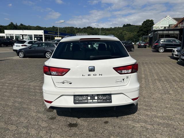 Seat Leon Sportstourer ST 1.4 TSI Style AHK SHZ KLIMA USB 