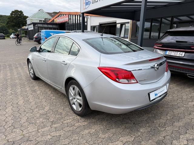 Opel Insignia 1.8 Edition Temp. Klima 1.Hand PDC 
