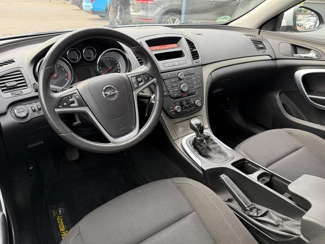 Opel Insignia 1.8 Edition Temp. Klima 1.Hand PDC 