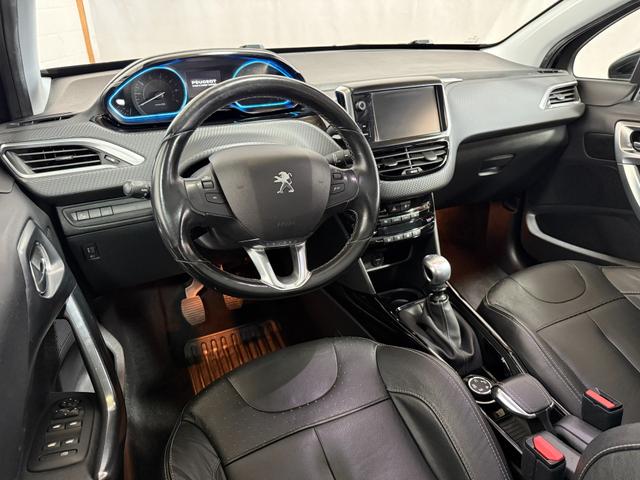 Peugeot 2008 1.2 PureTech 130 Allure S&S Temp. Leder Kamera 