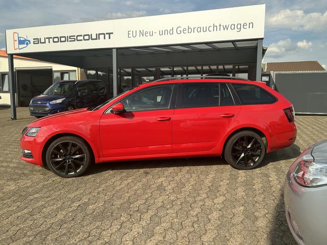 Skoda Octavia Combi 2.0 TDI Style NAVI LED AHK SHZ PDC 