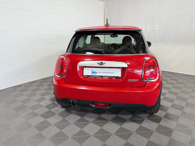 MINI Cooper 1.5 Klima NAVI PANO PDC 