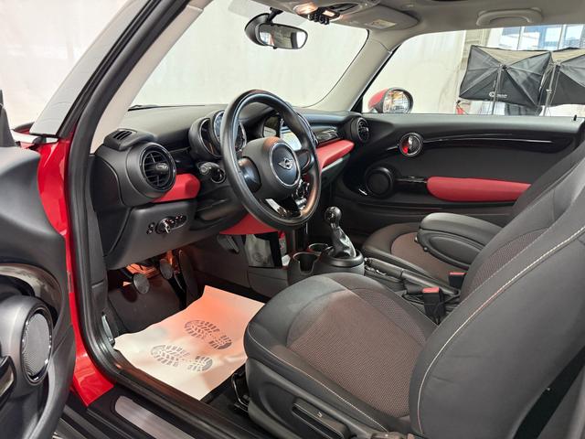MINI Cooper 1.5 Klima NAVI PANO PDC 