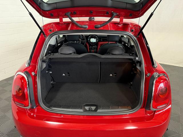 MINI Cooper 1.5 Klima NAVI PANO PDC 