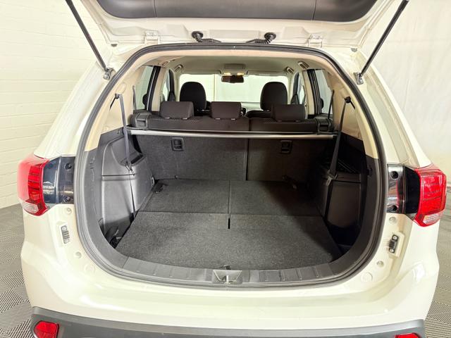 Mitsubishi Outlander 2.2 DI-D Plus 4WD KeyGo RFK AHK 7.Sitzer 