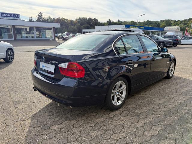 BMW 3er 325i Lim. Xenon KeyGo Leder Temp. Standheiz. SHZ 