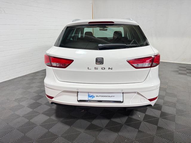 Seat Leon Sportstourer ST 1.4 TSI Style AHK SHZ KLIMA USB 