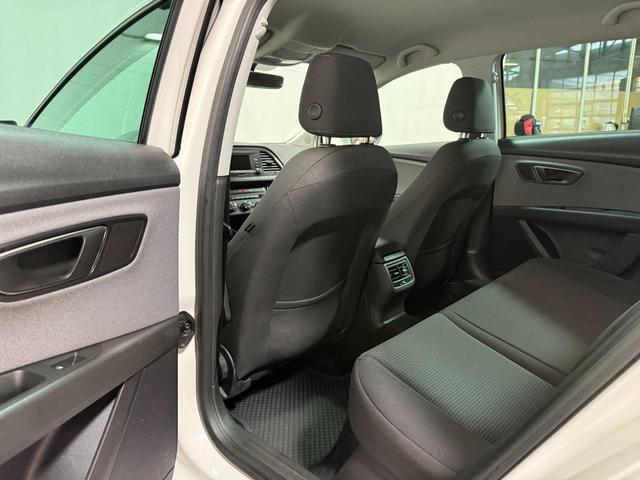 Seat Leon Sportstourer ST 1.4 TSI Style AHK SHZ KLIMA USB 