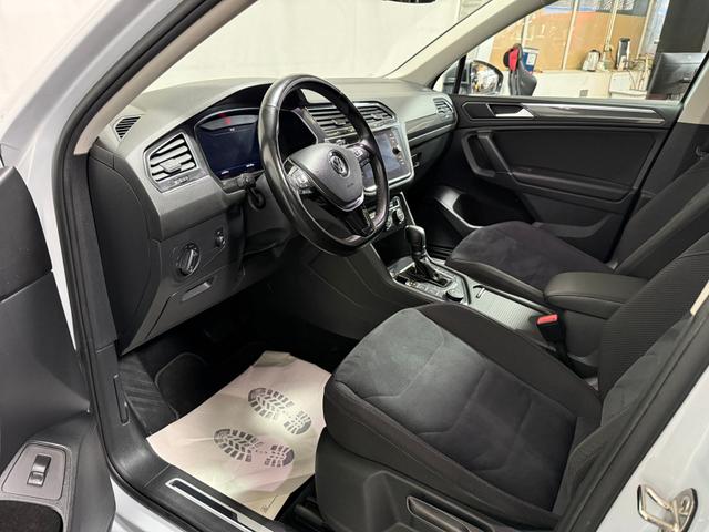 Volkswagen Tiguan Allspace 2.0 TDI Highline 4Motion KeyGo ACC AHK 