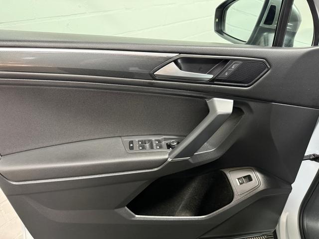 Volkswagen Tiguan Allspace 2.0 TDI Highline 4Motion KeyGo ACC AHK 