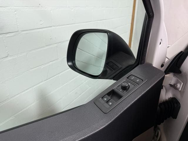 Volkswagen T6 Transporter 2.0 TDI 4Motion Kombi Standh. SHZ AHK 
