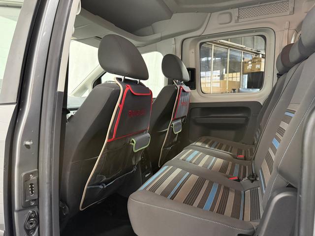Volkswagen Caddy Maxi 1.6 TDI Roncalli 7.Sitzer PDC SHZ AHK 