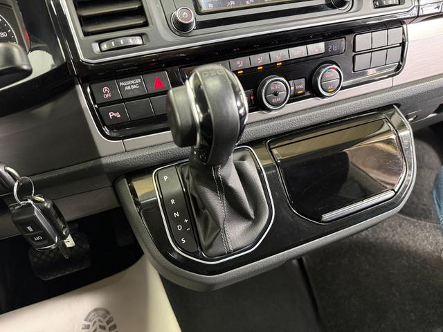 Volkswagen T6 Multivan 2.0 TDI DSG Generation Six ACC NAVI STH 