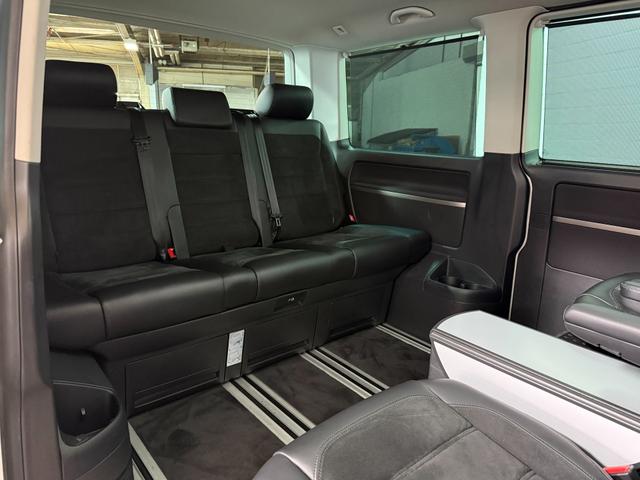 Volkswagen T6 Multivan 2.0 TDI DSG Generation Six ACC NAVI STH 