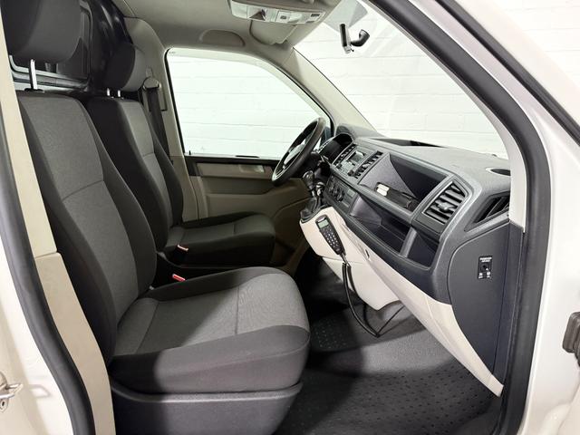 Volkswagen T6 Transporter 2.0 TDI 4Motion Kasten Klima Standh. AHK 