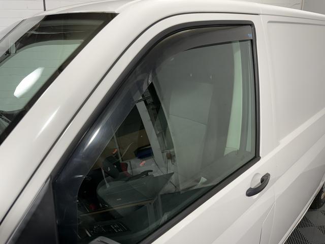 Volkswagen T6 Transporter 2.0 TDI 4Motion Kasten Klima Standh. AHK 