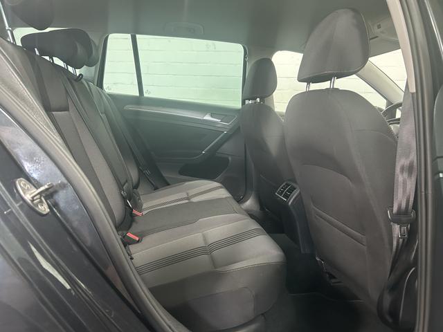 Volkswagen Golf Variant VII 2.0 TDI BMT Allstar ACC NAVI STH 